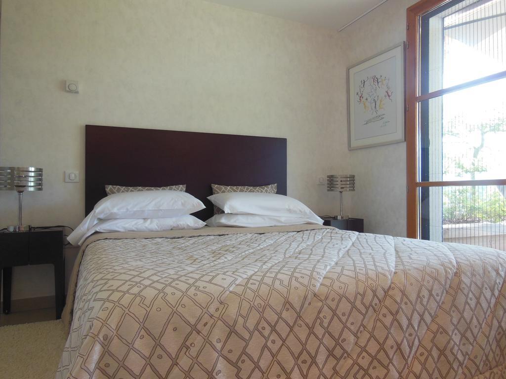 Les Perrelles Bed and Breakfast Bellecombe-en-Beauges Exteriör bild